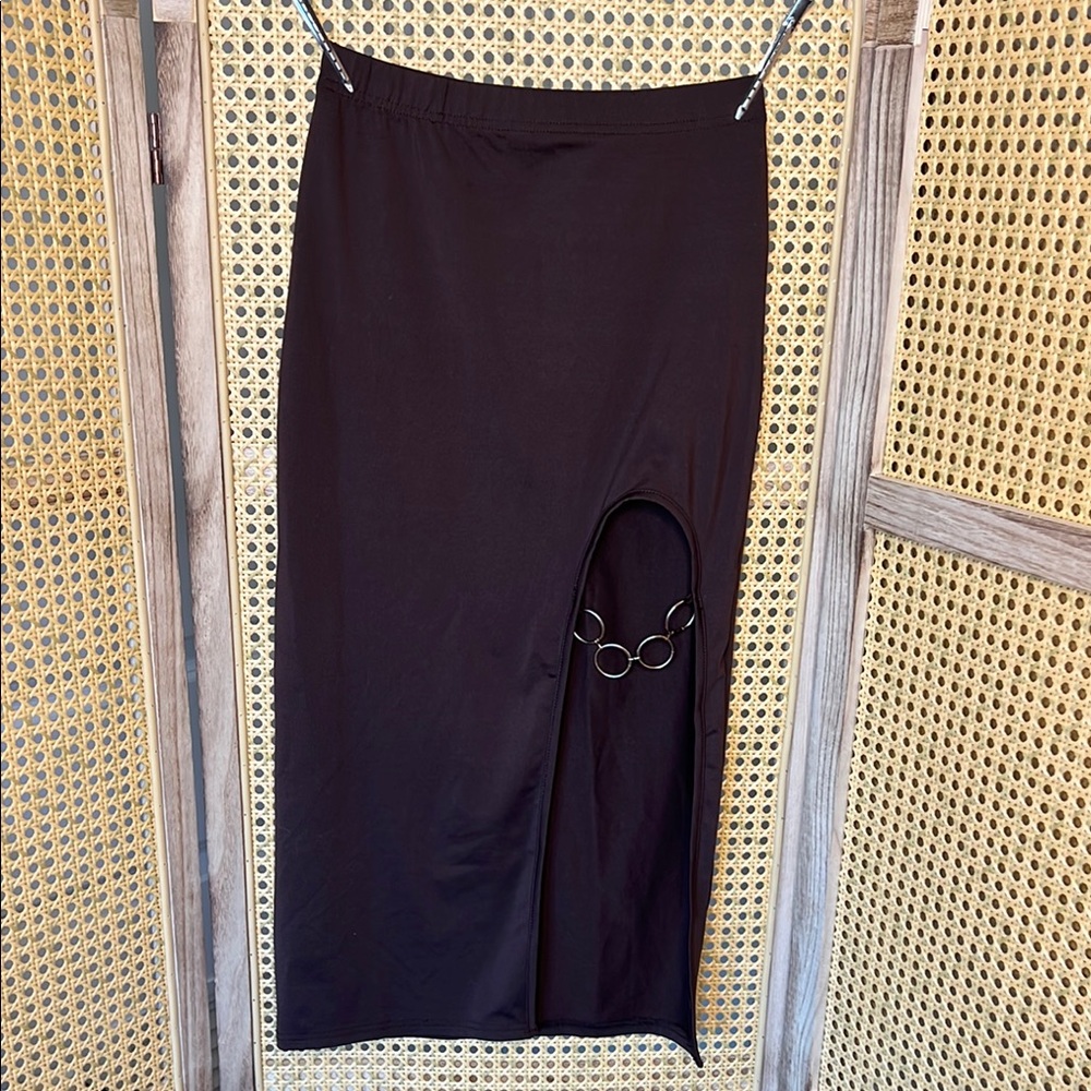 Elegant Brown Skirt with Ring Detail